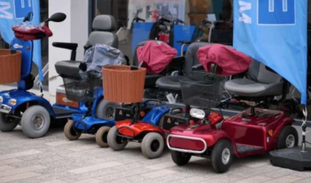 Waarom Onafhankelijke Informatie Cruciaal is bij het Kiezen van een Scootmobiel
